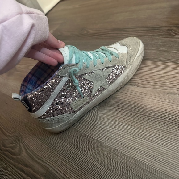 Golden Goose!!! very good condition, like new. worn maybe twice - Picture 7 of 7